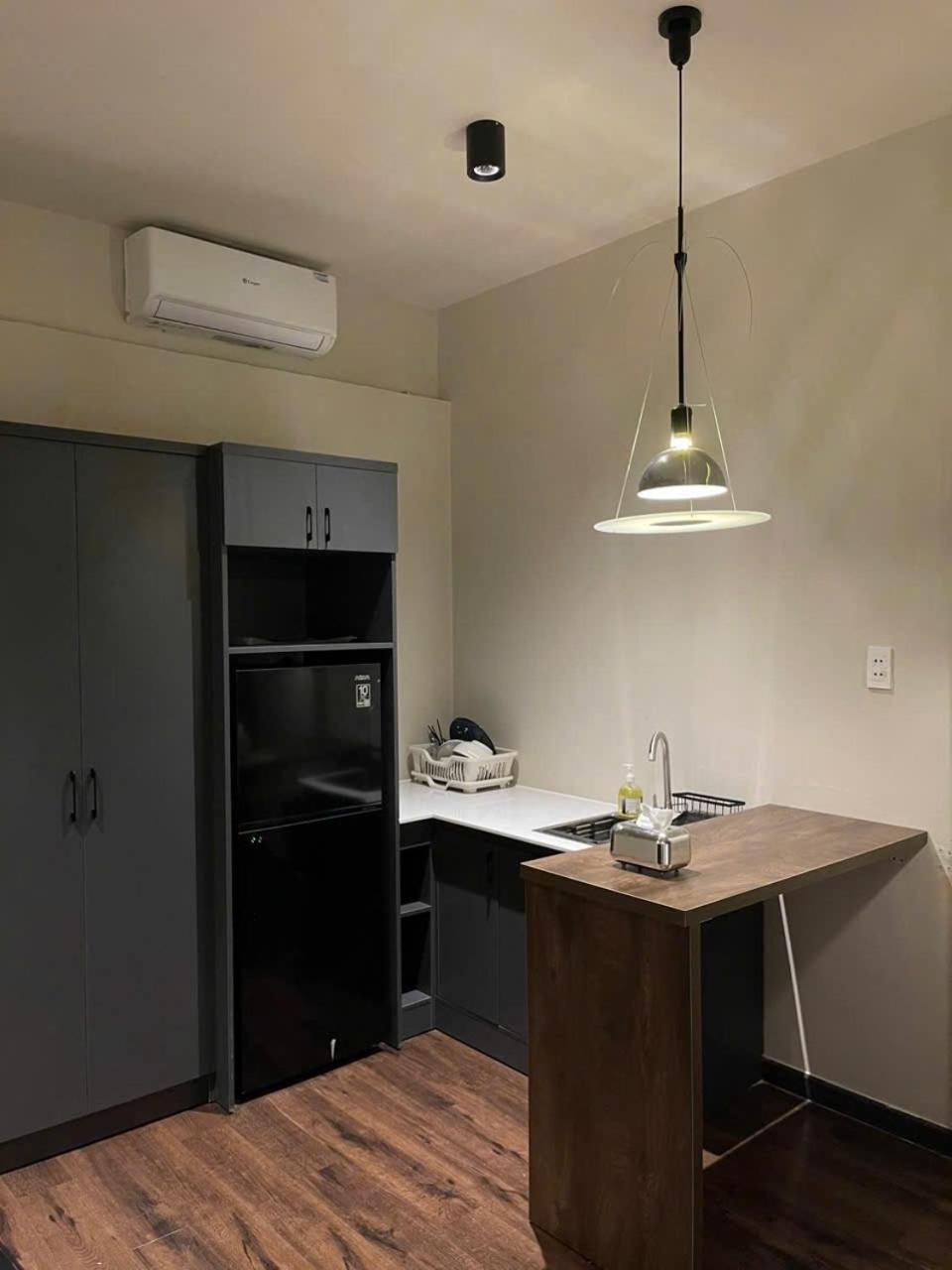 The Vibe Room - Ty'S Living Space Ho Chi Minh City Exterior photo